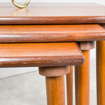 Satsbord i teak