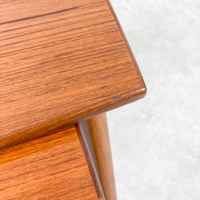 Satsbord i teak