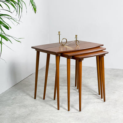 Satsbord i teak