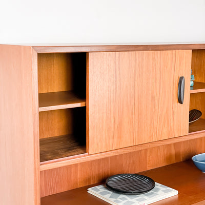 Högre sideboard i teak