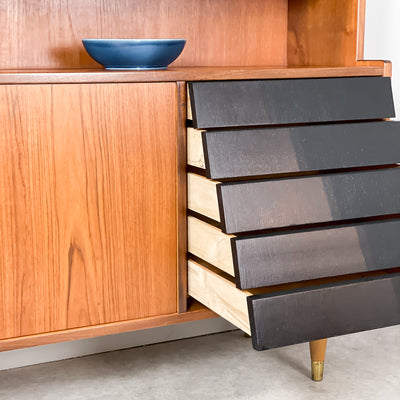 Högre sideboard i teak
