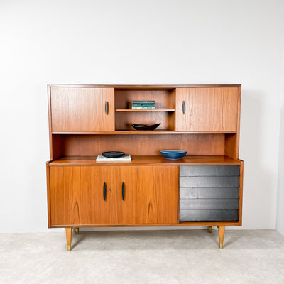 Högre sideboard i teak