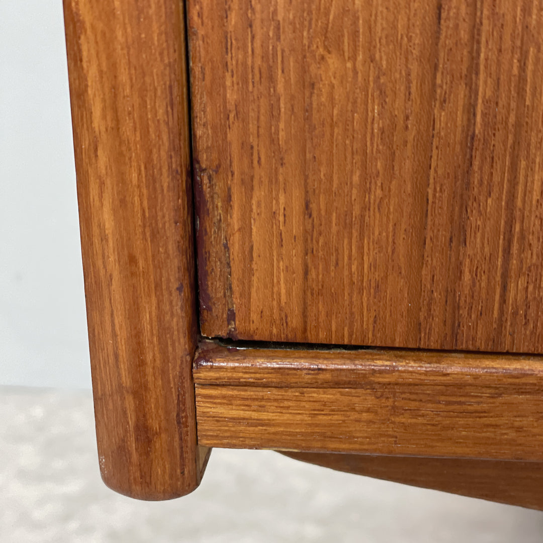 Vintage sideboard i teak | Vintagebyrån | Second hand Varberg