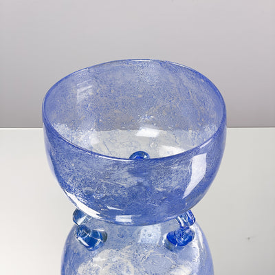 Stor blå skål i glas