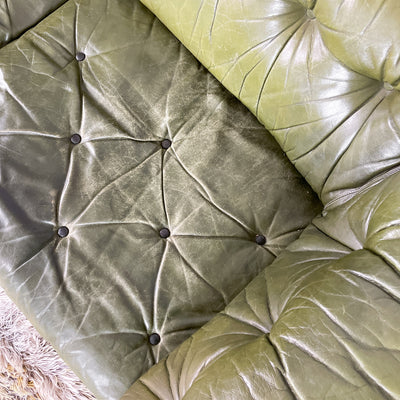 Soffa i grönt skinn från DUX