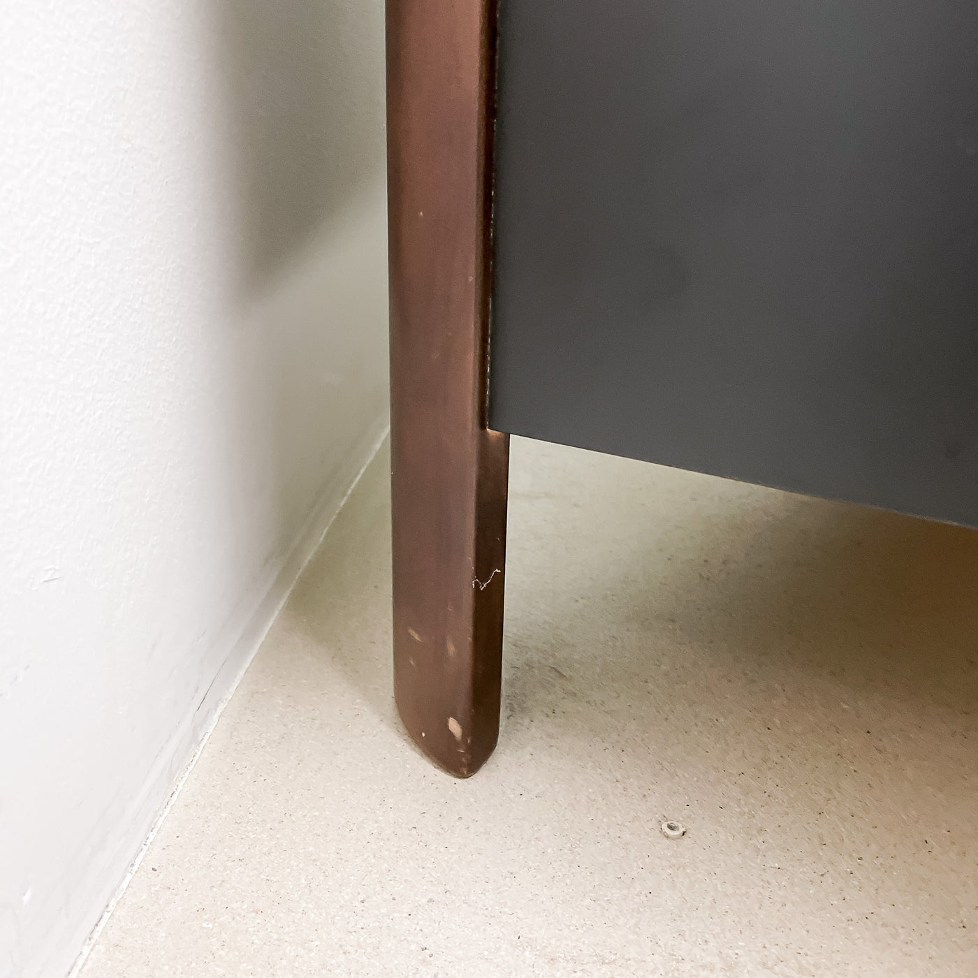 Soffa i naturfärgat läder