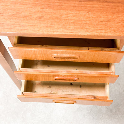 Skrivbord i teak