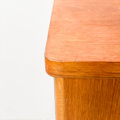 Skrivbord i teak