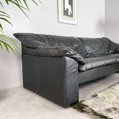 Soffa i svart skinn 80-tal