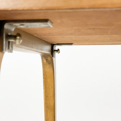 Soffbord i teak med stringhylla