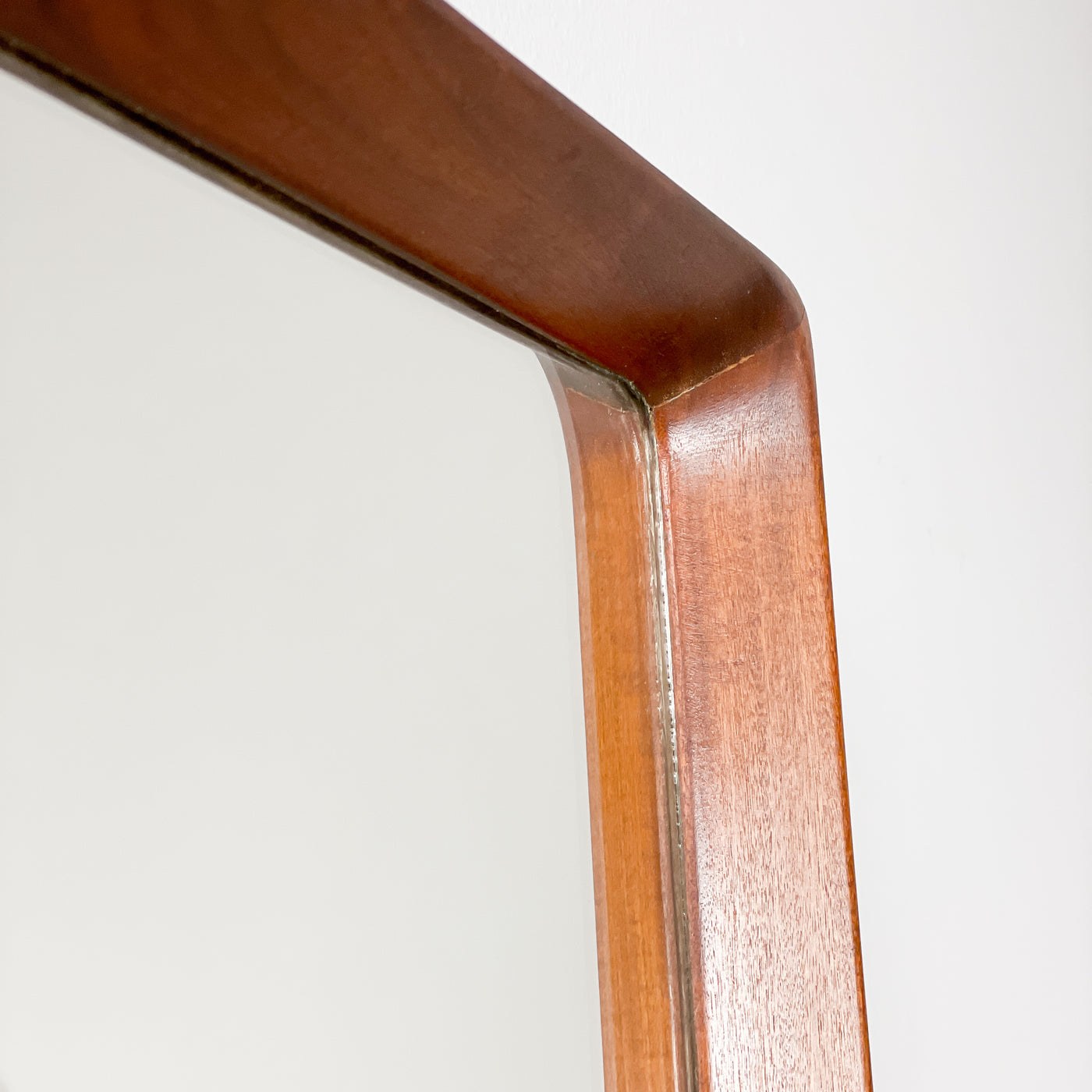 Spegel i teak
