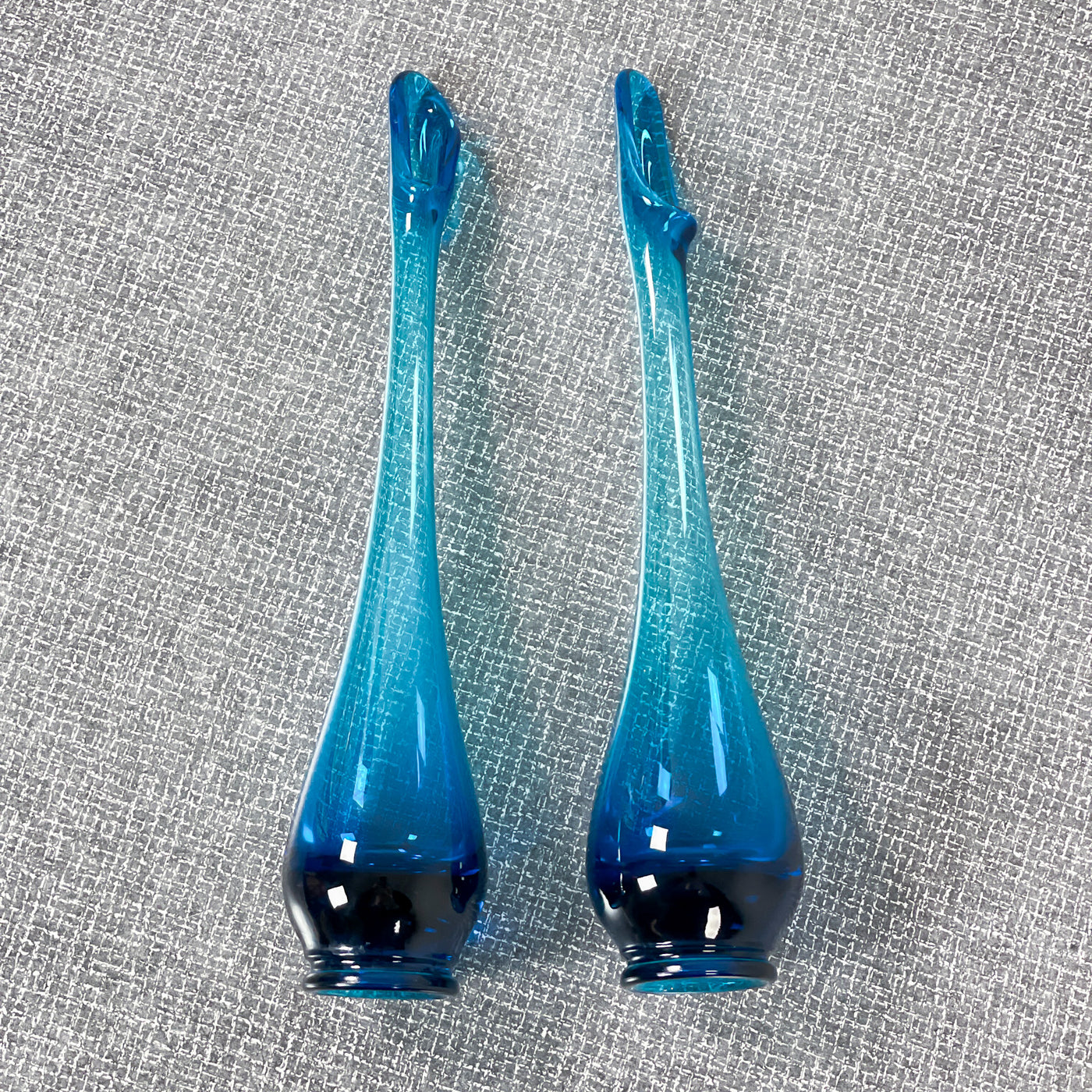 Vaser i blått glas - par