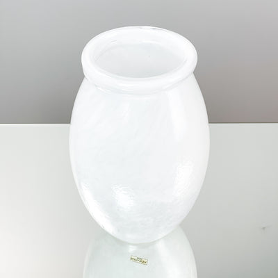 Vit glasvas - Kosta Boda